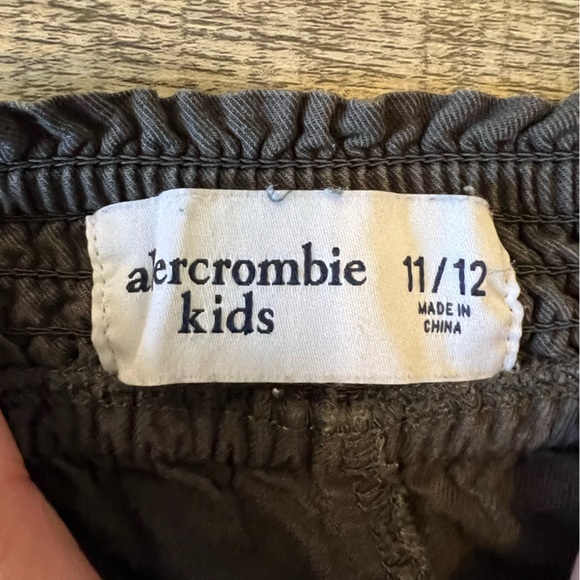 Abercrombie kids dark gray joggers - Picture 4 of 4